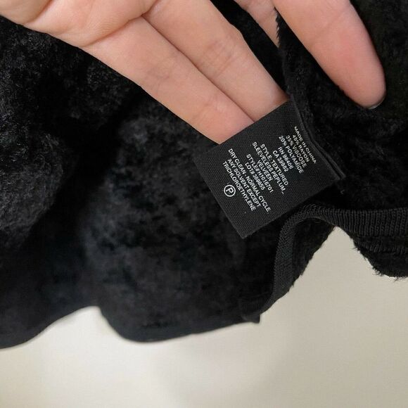 Theory black geometric soft velvet flare peplum sleeveless blouse top size Small - Picture 3 of 4